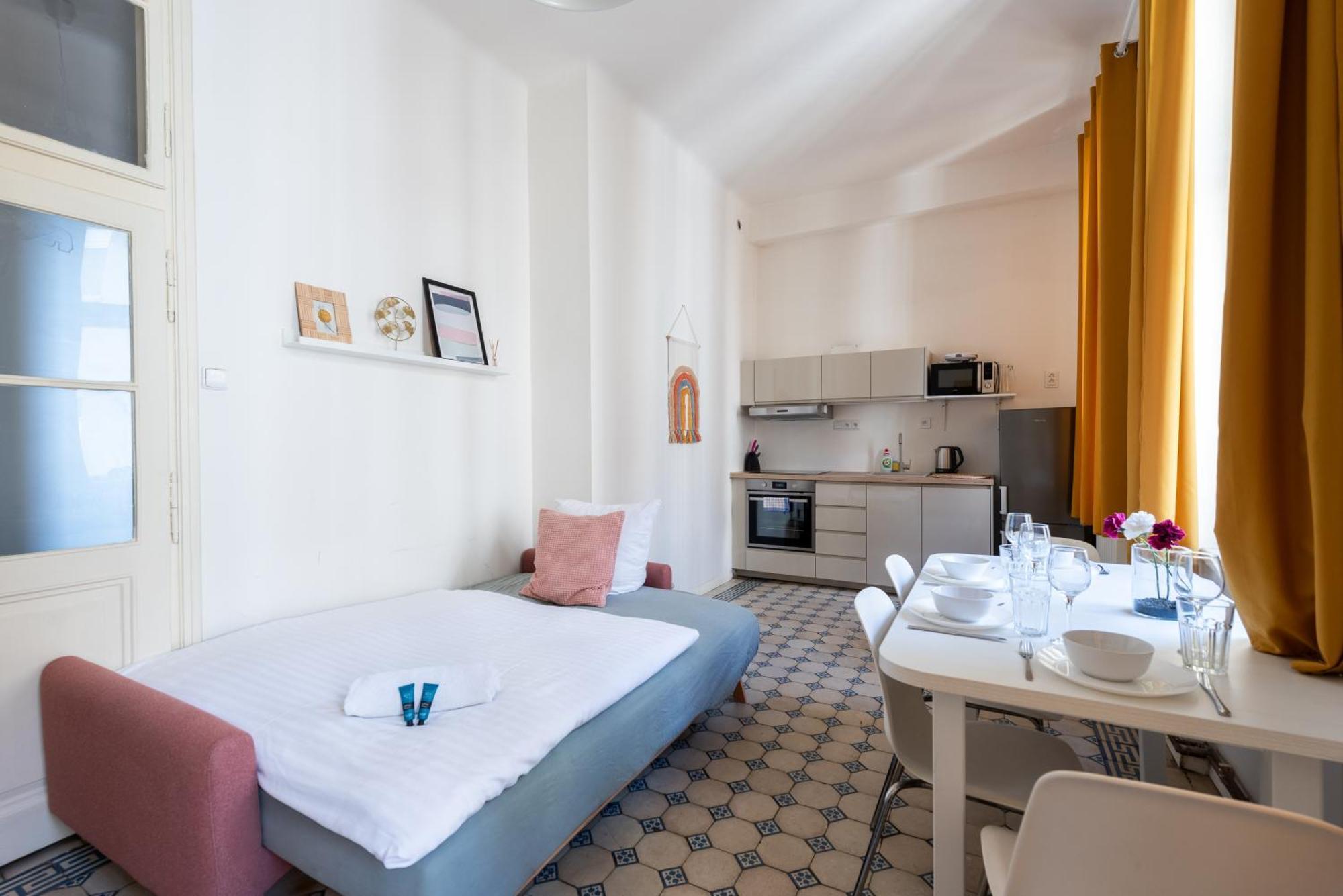 Aparthotel Tesnov