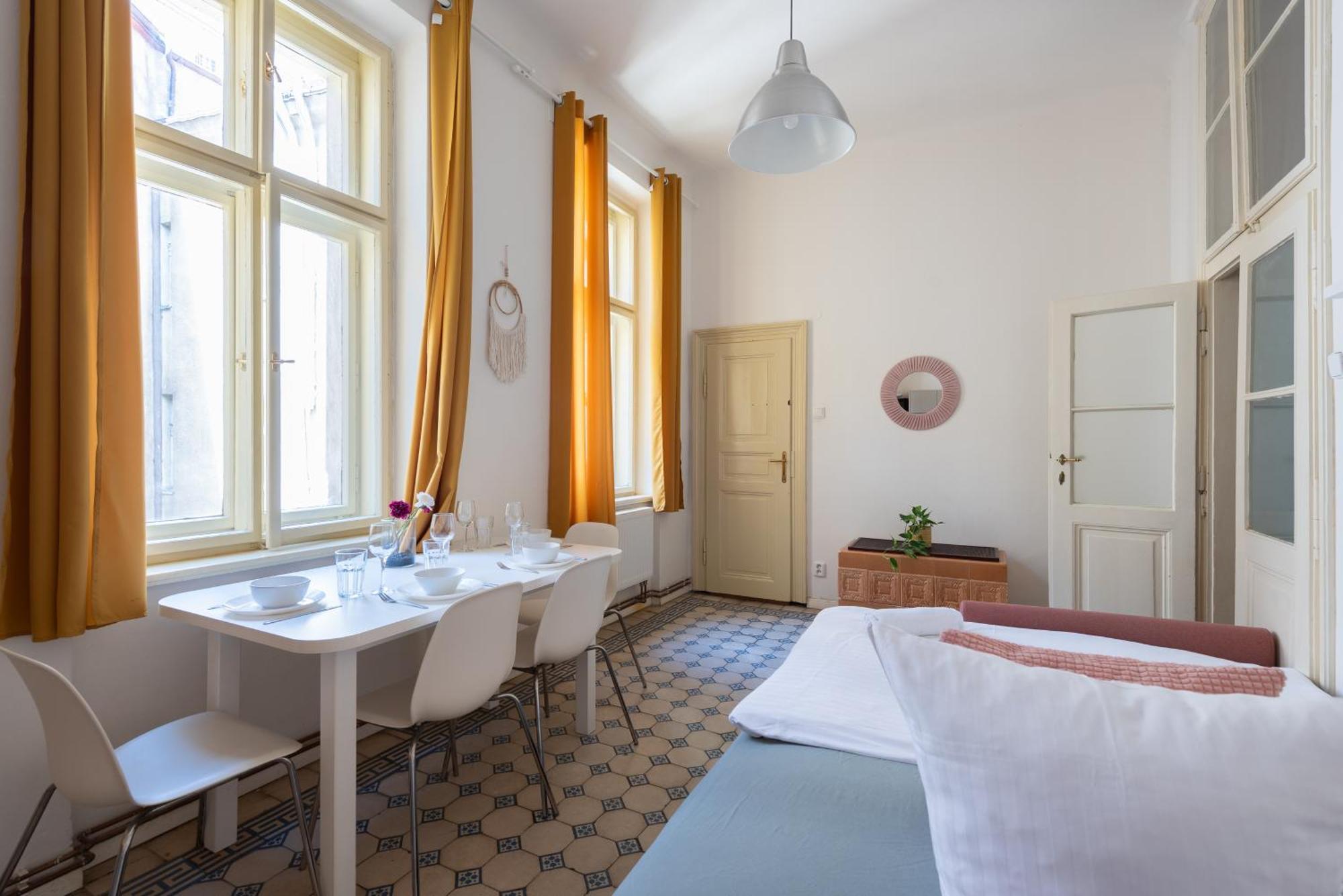 Tesnov Aparthotel 2*