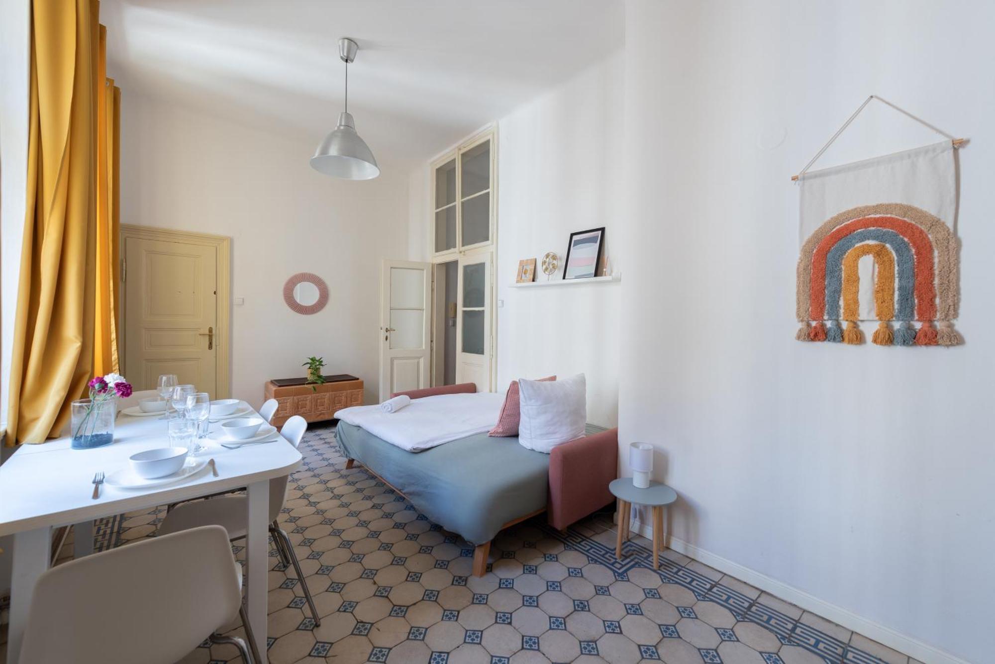 Aparthotel Tesnov 2*
